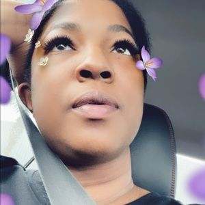 Meet your Posher, Alma